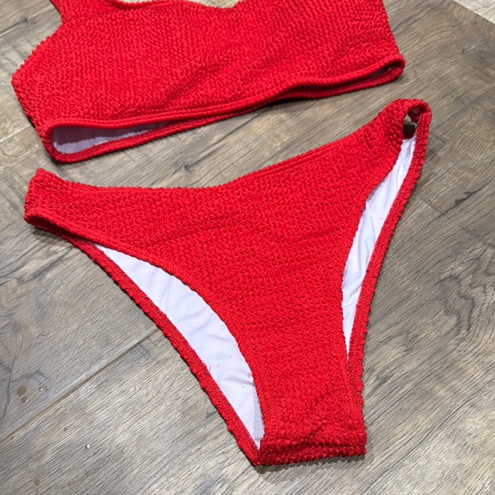 Red One-Shoulder Bikini Set - Picture 2 of 5